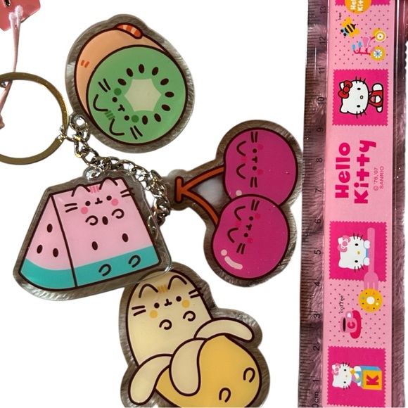 Pusheen Fruits Keychain Set Exclusive Charms! - Picture 2 of 9
